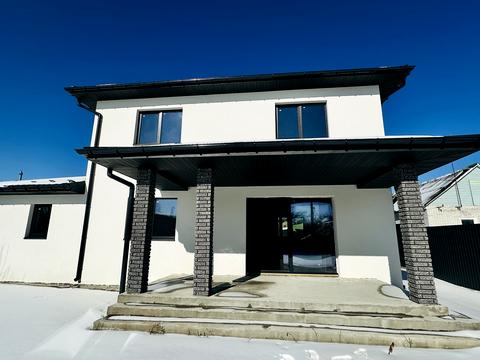 будинок за адресою Набережна вул.