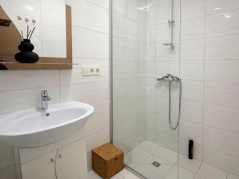 квартира за адресою Володимира Вернадського вул., 42