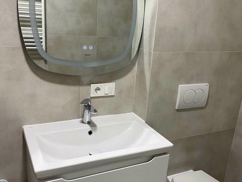 квартира за адресою Молодіжна вул., (Будинок 2)