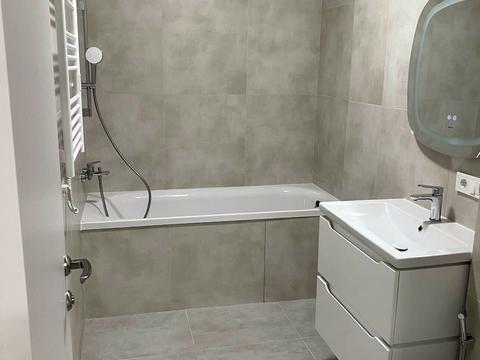 квартира за адресою Молодіжна вул., (Будинок 2)