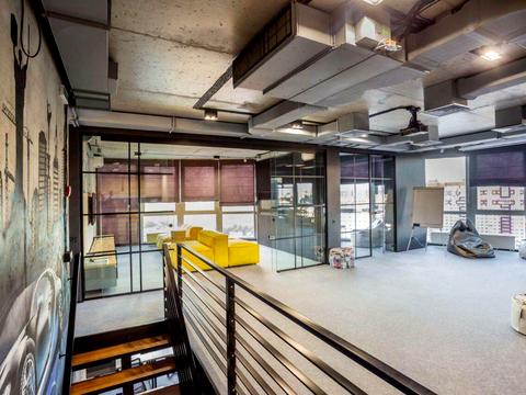 комерційна за адресою Валерія Лобановського просп. (Червонозоряний), 150-160