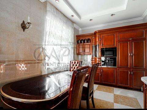 будинок за адресою Івана Богуна вул., 1