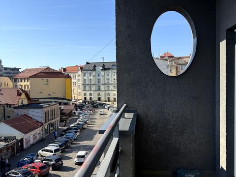 комерційна за адресою Олександра Фединця вул., 19