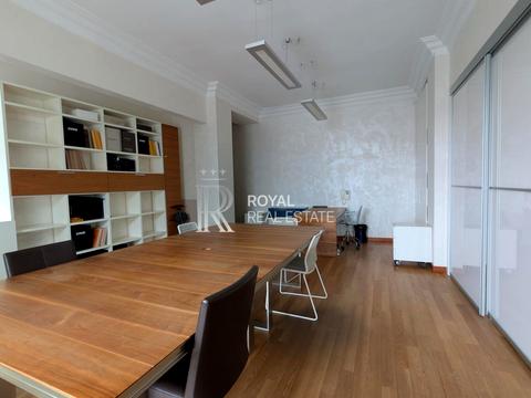 коммерческая по адресу Крещатик ул. (Kreschatic), 25