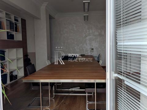 коммерческая по адресу Крещатик ул. (Kreschatic), 25