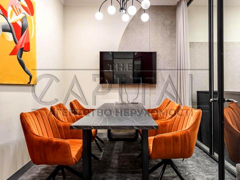 комерційна за адресою Антоновича вул. (Горького), 9