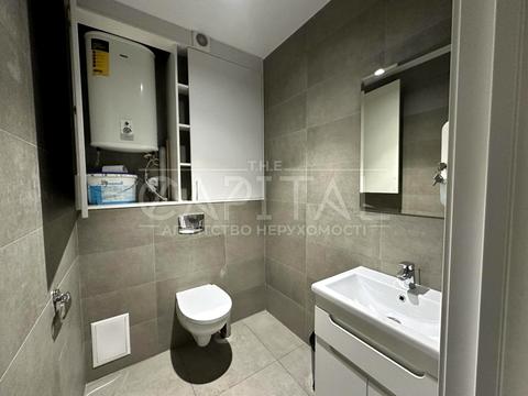 комерційна за адресою Київ, Джона Маккейна вул. (Івана Кудрі), 7