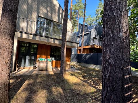 будинок за адресою Революції Гідності вул. (Революції), 3-А/1