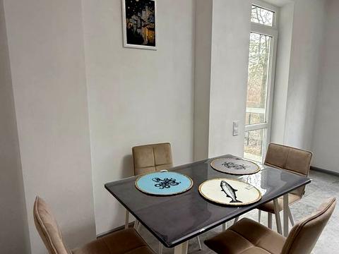 квартира за адресою смт. Брюховичі, Степана Ленкавського вул., 10