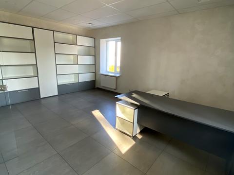 комерційна за адресою Велика Кільцева вул., 7