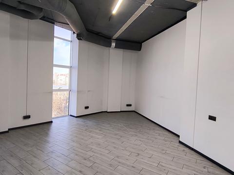 коммерческая по адресу  пер., 61