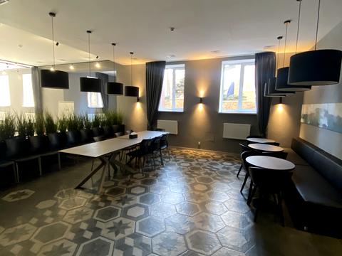 комерційна за адресою Велика Кільцева вул., 7