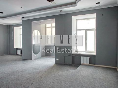 комерційна за адресою Саксаганського вул., 67