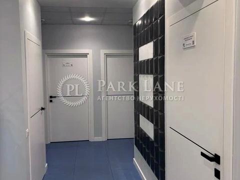 комерційна за адресою Єлизавети Чавдар вул., 2