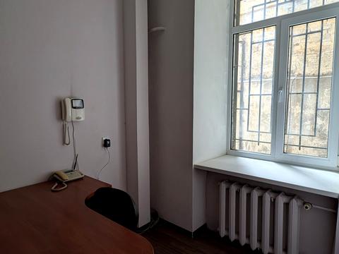 коммерческая по адресу Антоновича ул. (Горького), 24