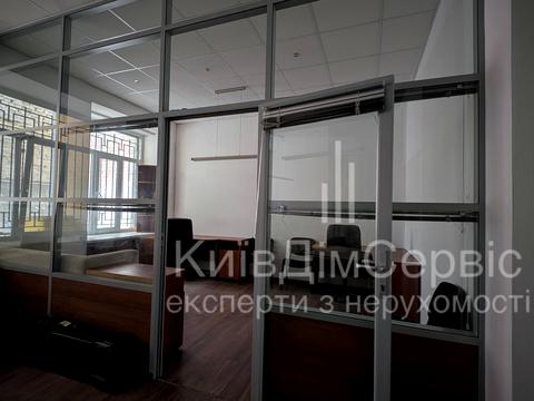 коммерческая по адресу Антоновича ул. (Горького), 24