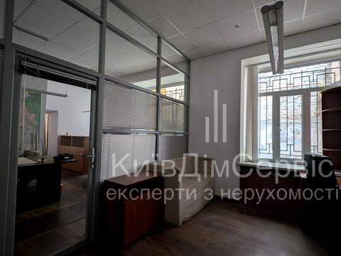 коммерческая по адресу Антоновича ул. (Горького), 24