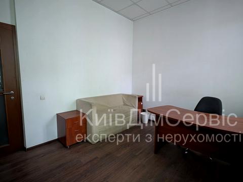 коммерческая по адресу Антоновича ул. (Горького), 24