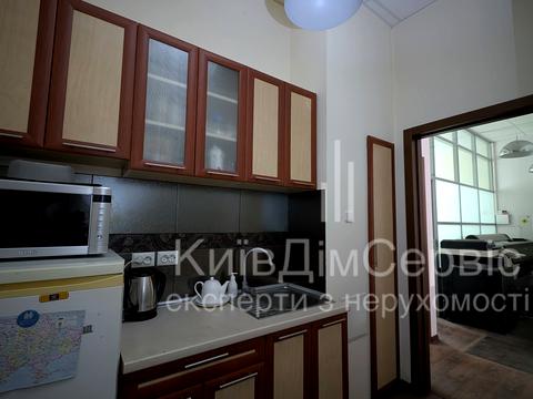 коммерческая по адресу Антоновича ул. (Горького), 24