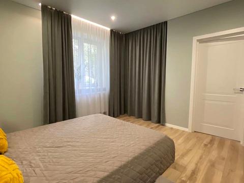 будинок за адресою Розточчя вул., 11