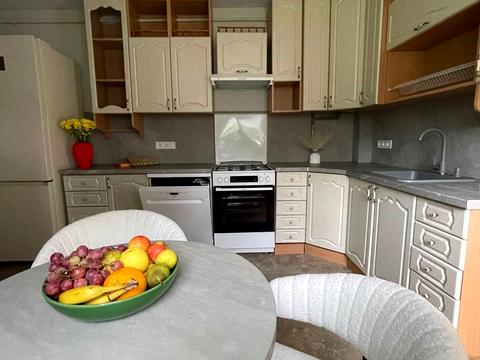 будинок за адресою Розточчя вул., 11