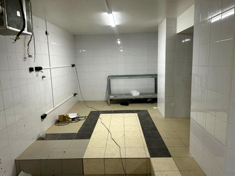 комерційна за адресою Дмитра Яворницького просп. (Карла Маркса), 46