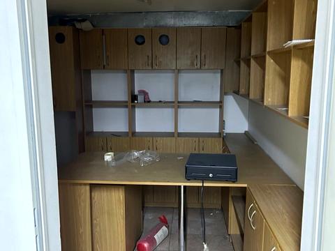 комерційна за адресою Дмитра Яворницького просп. (Карла Маркса), 46