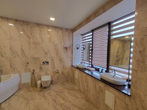 будинок за адресою Ентузіастів