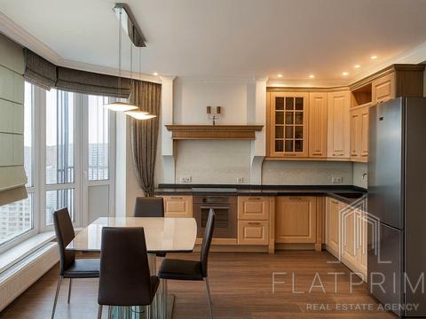 квартира по адресу Александра Мишуги ул., 12