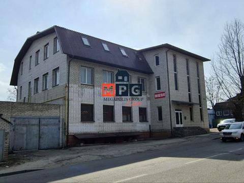 комерційна за адресою Озерянська вул. (Муранова), 70