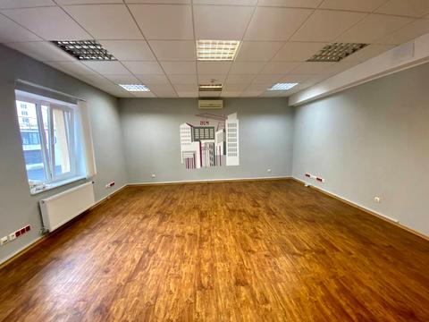 коммерческая по адресу Стрелецкая ул. (Красноармейская), 1а