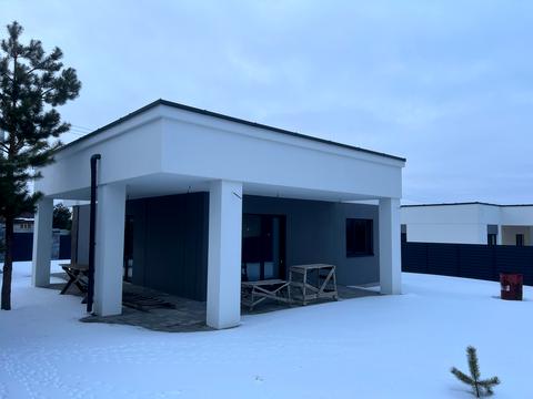 будинок за адресою Квітнева