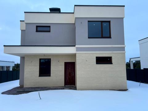 будинок за адресою Квітнева