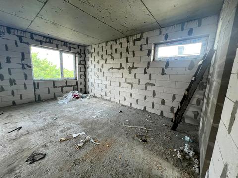 будинок за адресою Квітнева