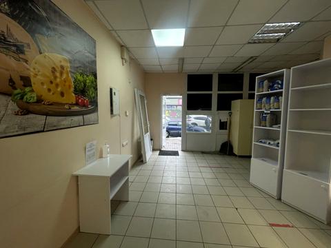 коммерческая по адресу Александра Довженко ул. (Ленінградська), 31