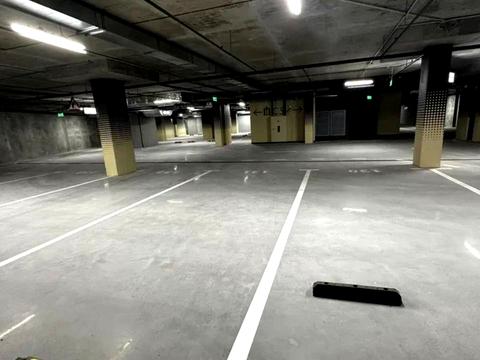 паркоместо по адресу Берестейский просп. (Победы), 42а