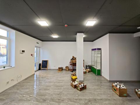 комерційна за адресою Рівненська вул., 123