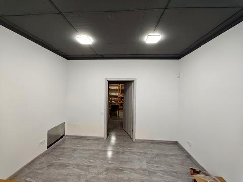 комерційна за адресою Рівненська вул., 123