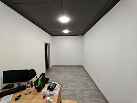 комерційна за адресою Рівненська вул., 123