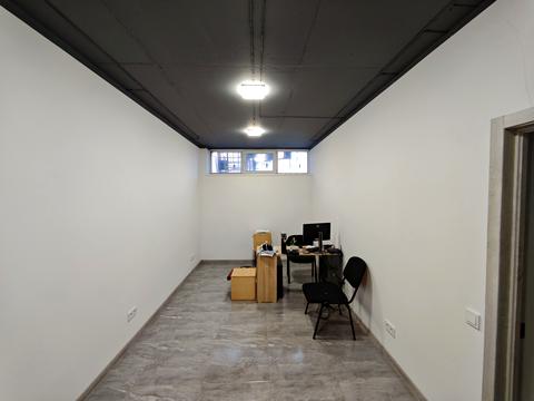 комерційна за адресою Рівненська вул., 123