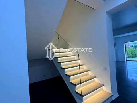 будинок за адресою Центральна