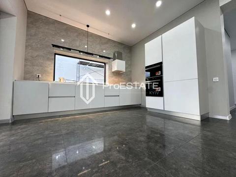 будинок за адресою Центральна