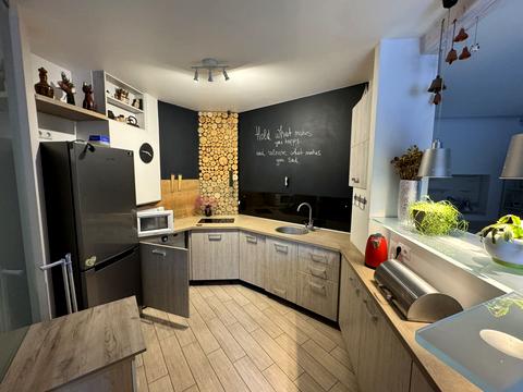 квартира за адресою Олександра Олеся вул., 12