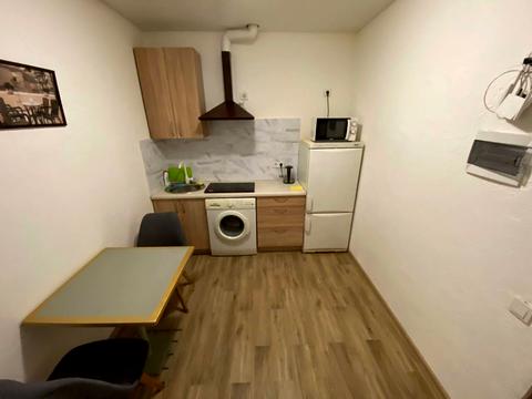 квартира за адресою Олександра Кониського вул. (Володарського), 17