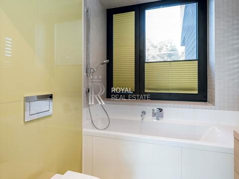 дом по адресу центральна, 2