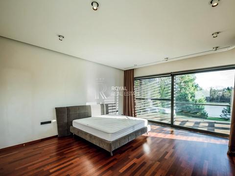 дом по адресу центральна, 2