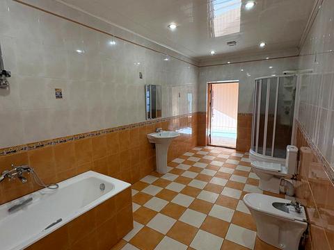 коммерческая по адресу Богдана Хмельницкого ул., 16