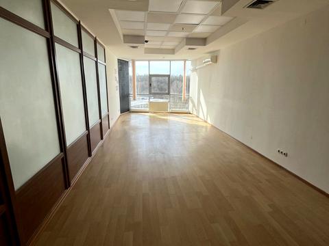 коммерческая по адресу Червоной Калины просп., 63а