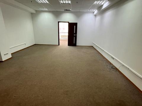 коммерческая по адресу Червоной Калины просп., 63а