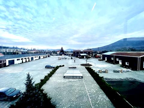 коммерческая по адресу Богдана Хмельницього, 26